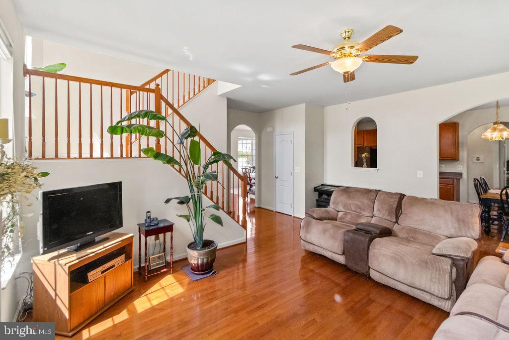17088 WINDWARD LANE