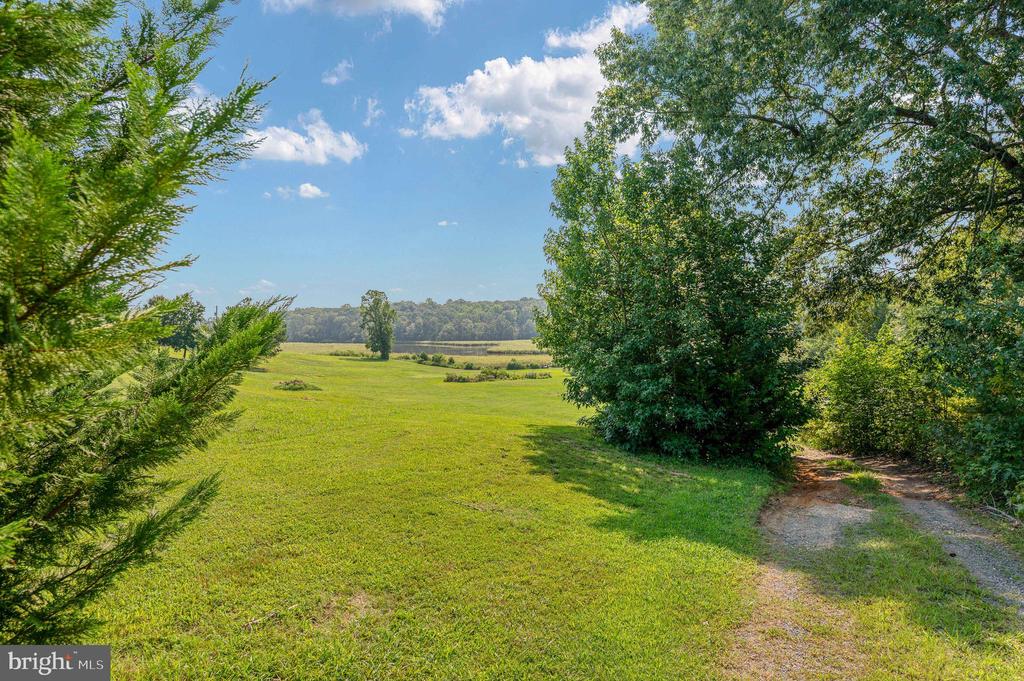 18002 ROSIERS CREEK LANE