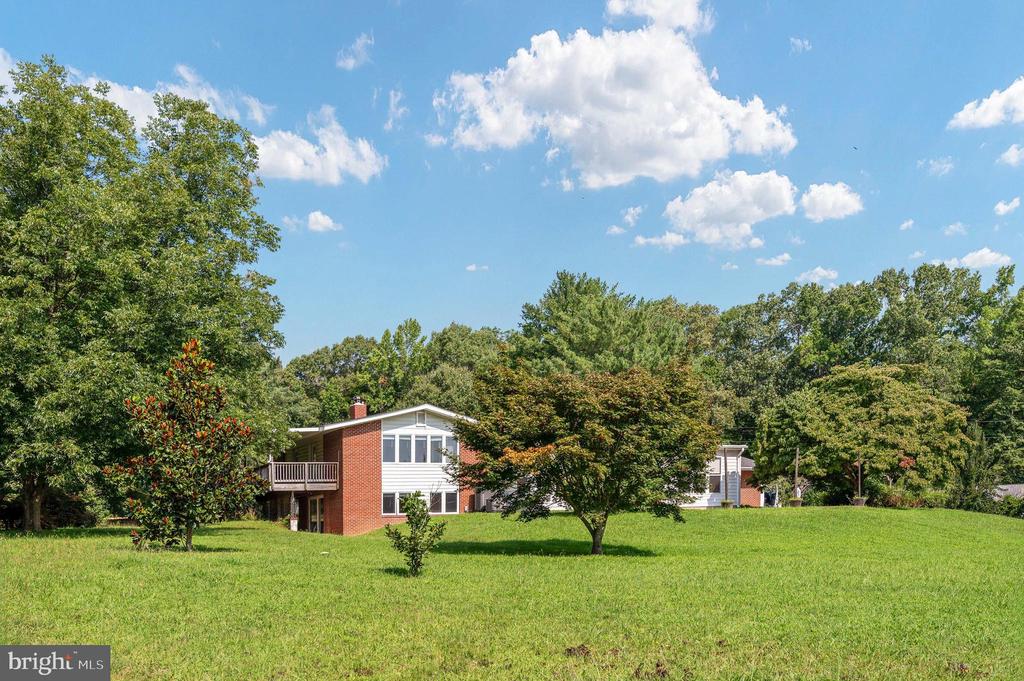 18002 ROSIERS CREEK LANE