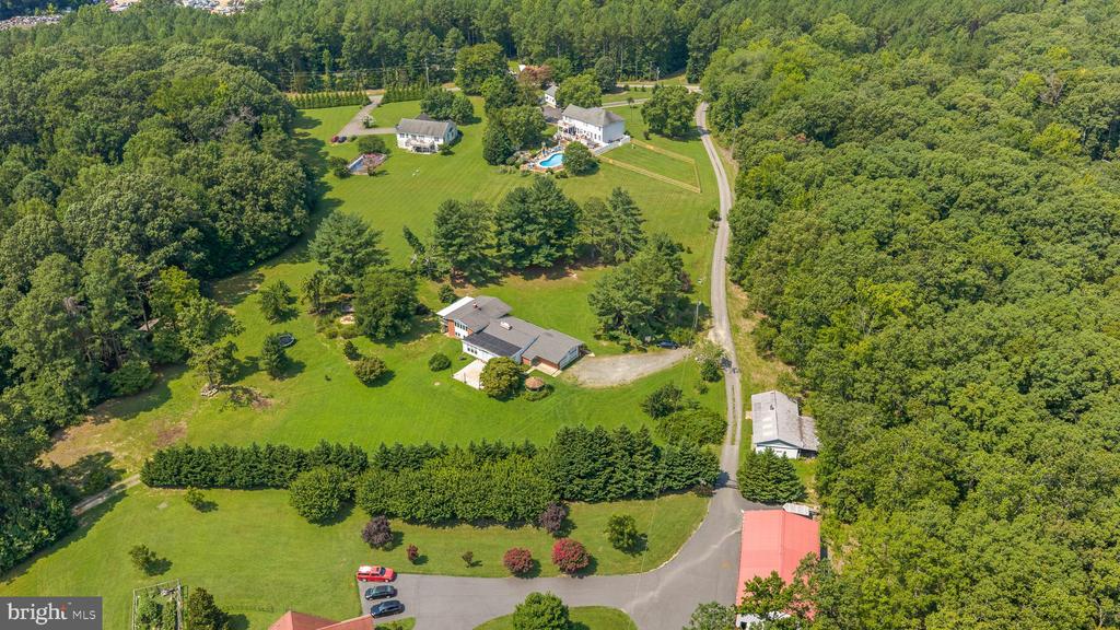 18002 ROSIERS CREEK LANE