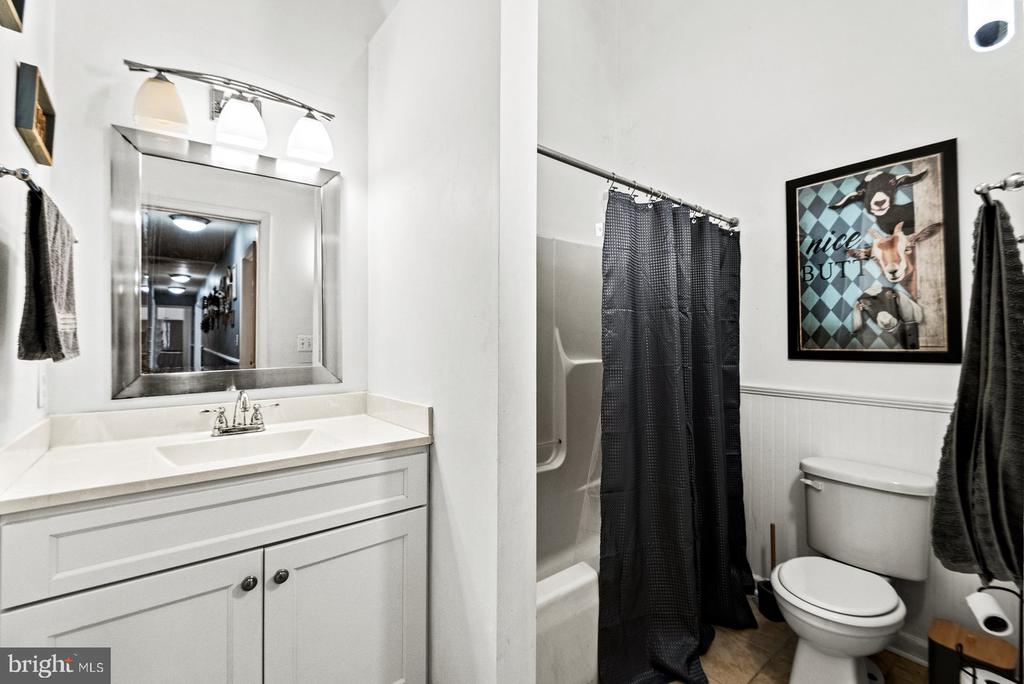 5978 DELONG MULROY LANE