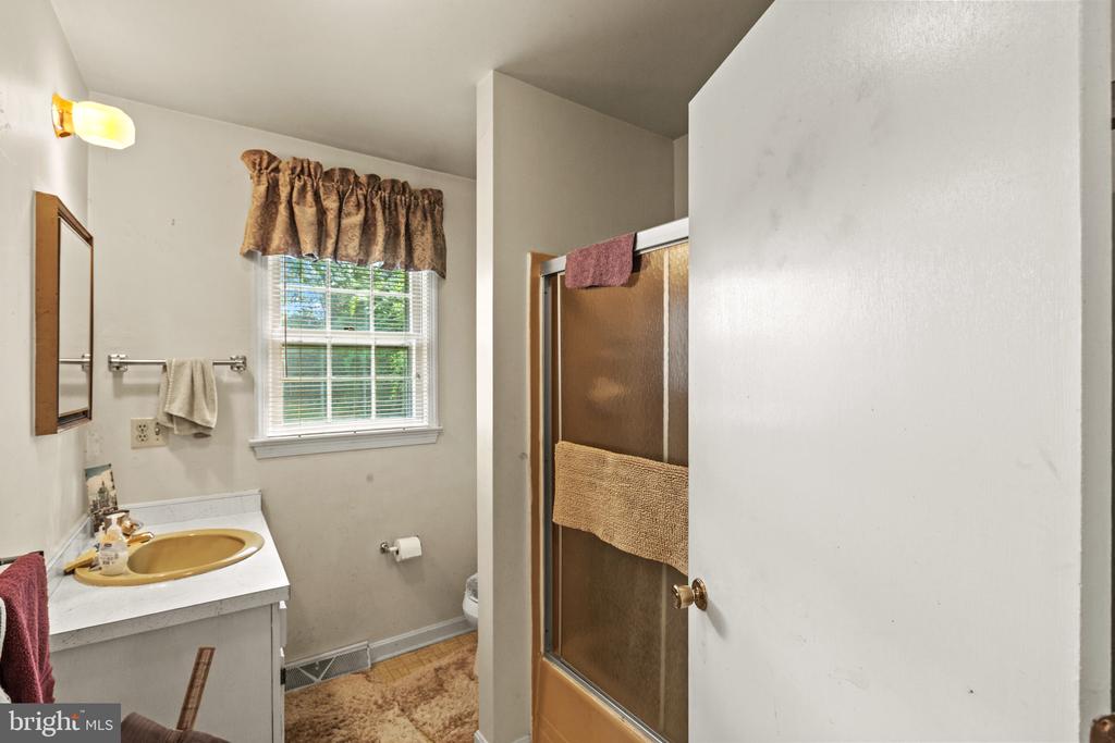 13142 BRADLEY LANE