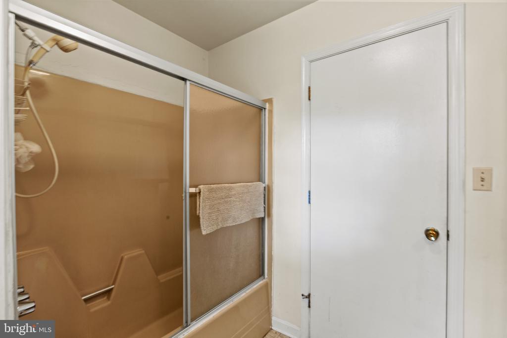 13142 BRADLEY LANE