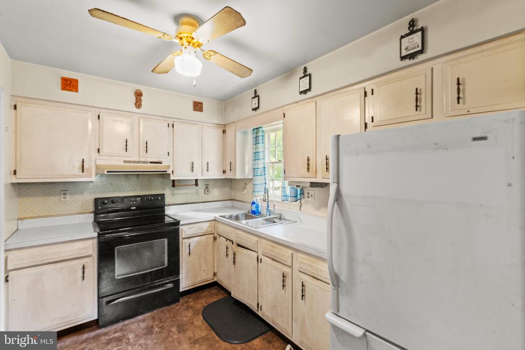 13142 BRADLEY LANE