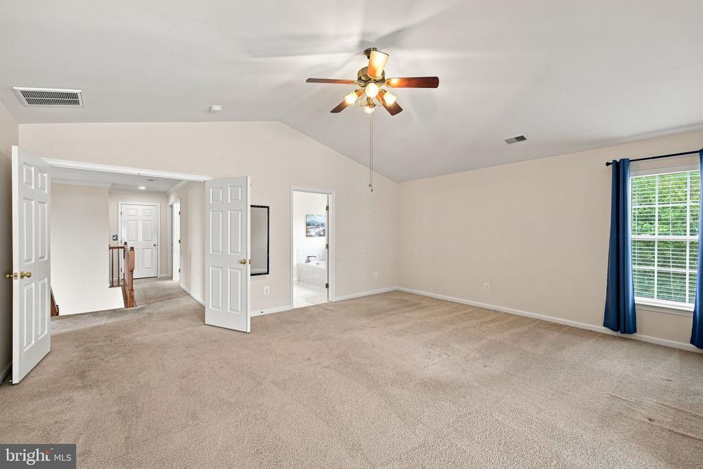 5972 PARSONS LANE