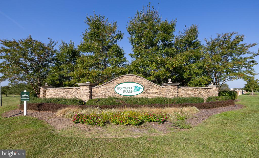 5972 PARSONS LANE