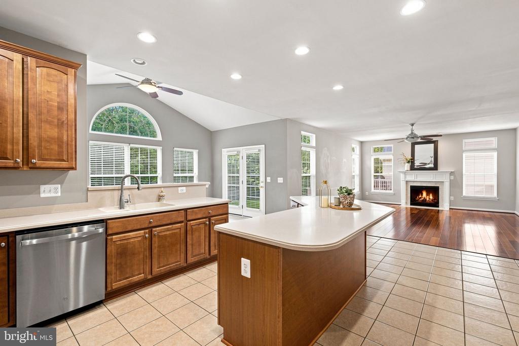 5972 PARSONS LANE