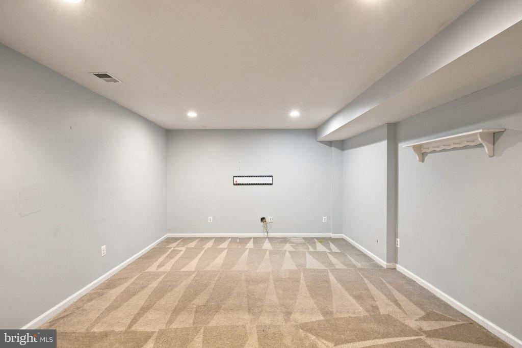 5972 PARSONS LANE