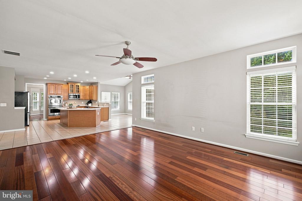 5972 PARSONS LANE