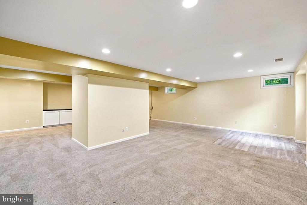 5972 PARSONS LANE