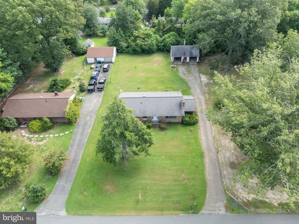 5405 DUCLOS LANE
