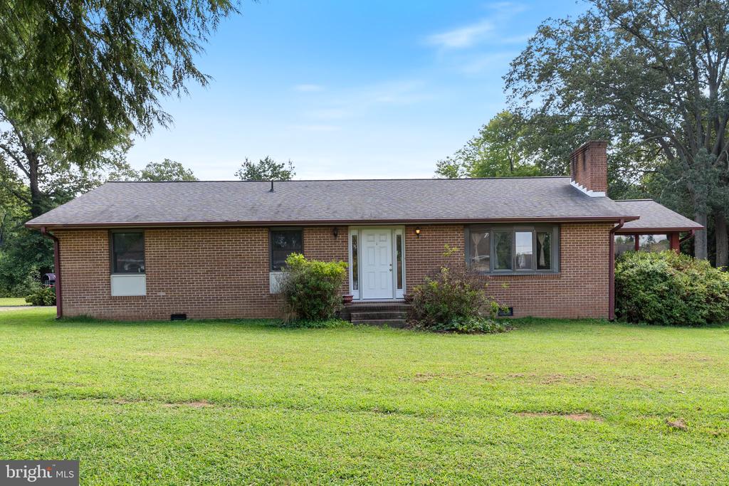 5405 DUCLOS LANE