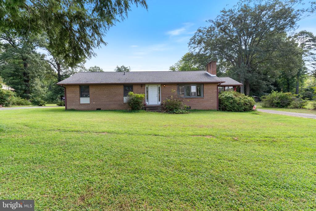 5405 DUCLOS LANE