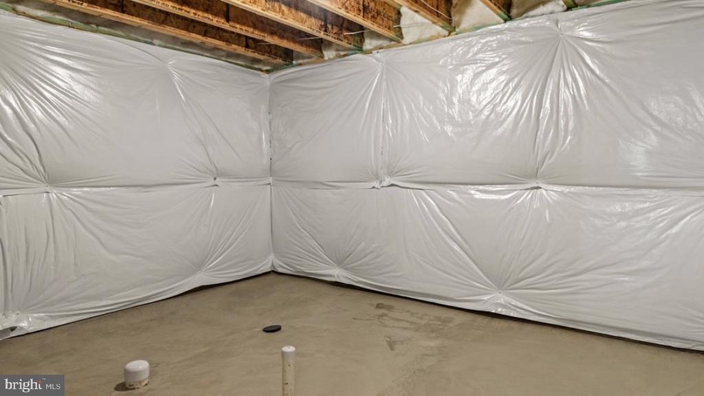 6360 POINTER LANE