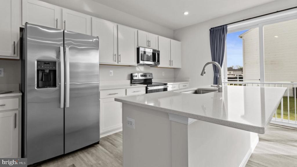 6360 POINTER LANE