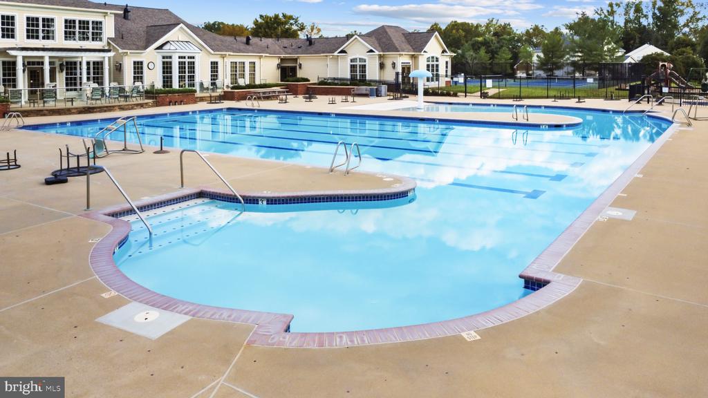 6360 POINTER LANE