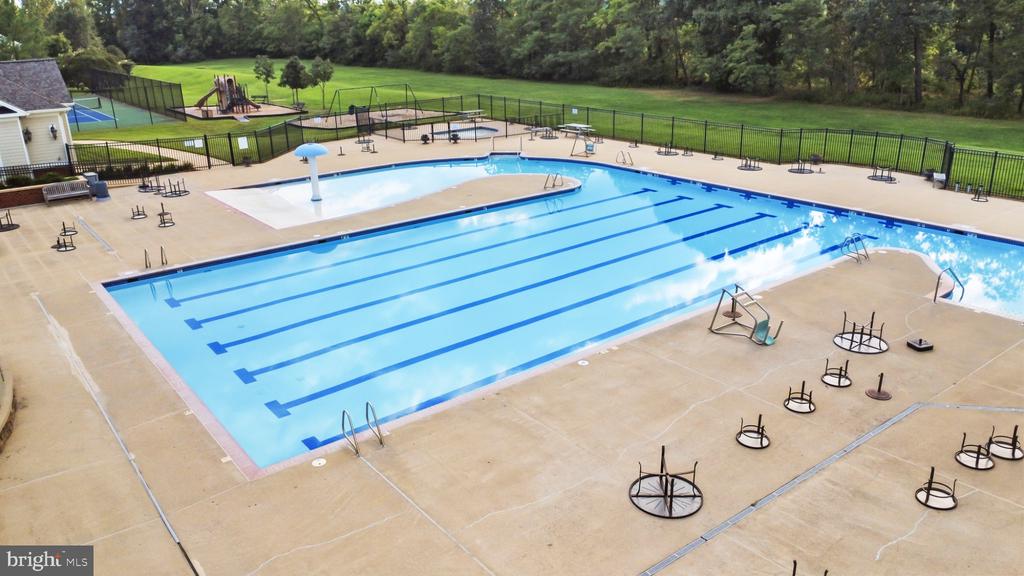 6360 POINTER LANE