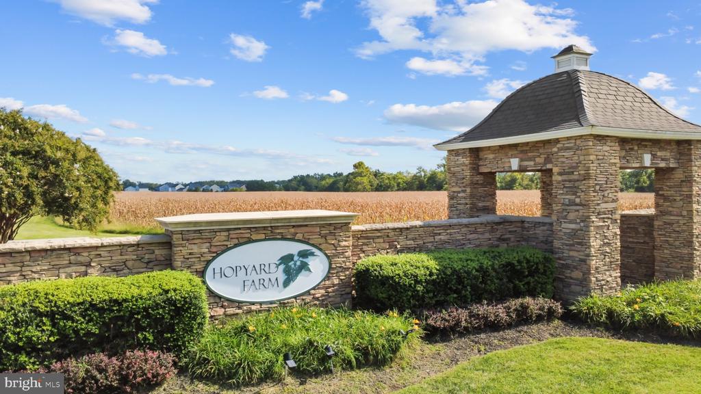 6360 POINTER LANE