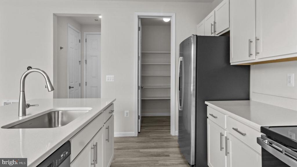 6360 POINTER LANE