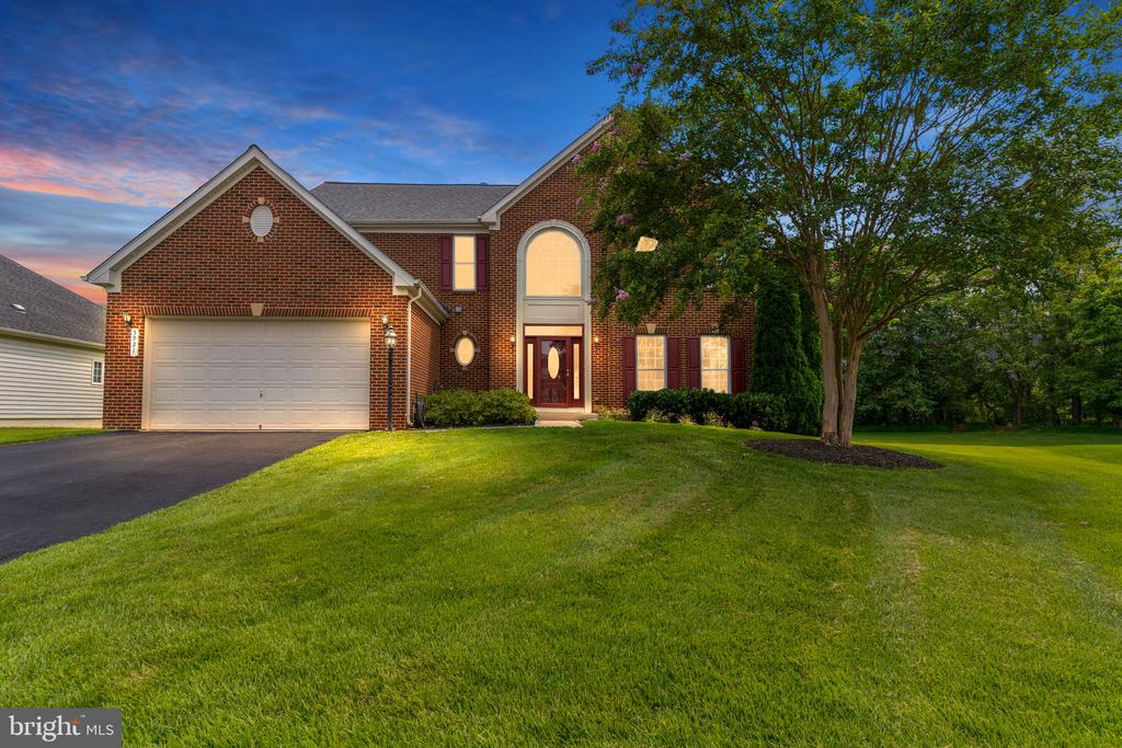 5921 COAKLEY DRIVE