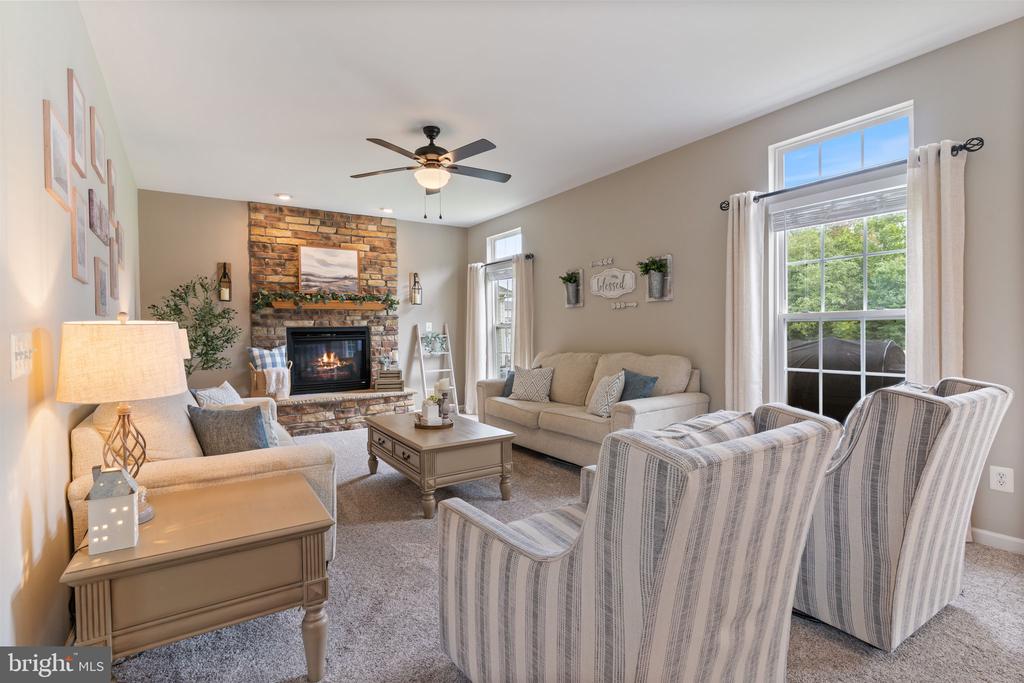 5921 COAKLEY DRIVE