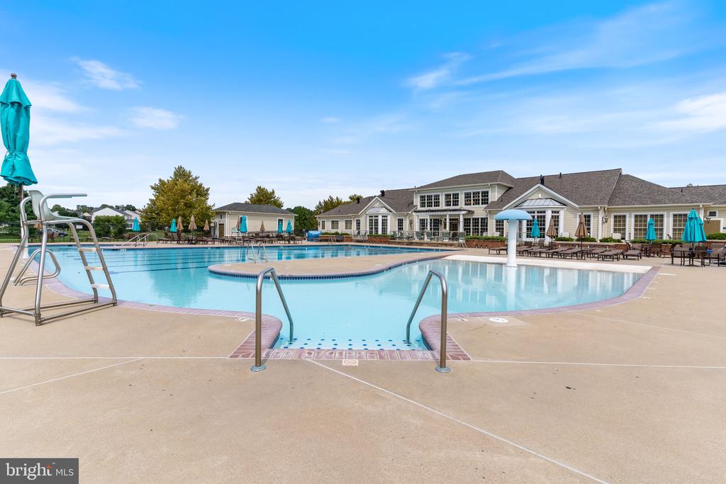 5921 COAKLEY DRIVE