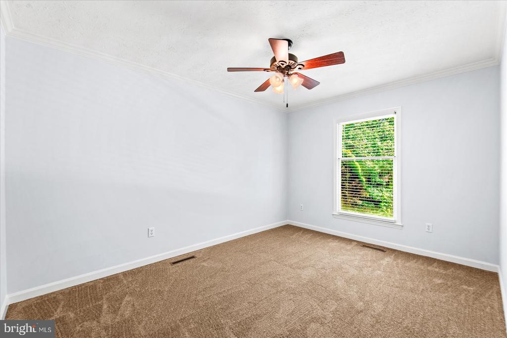 10137 MADISON DRIVE