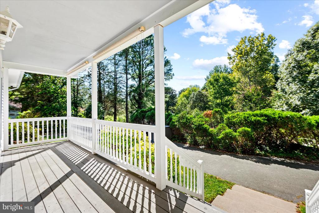 10137 MADISON DRIVE