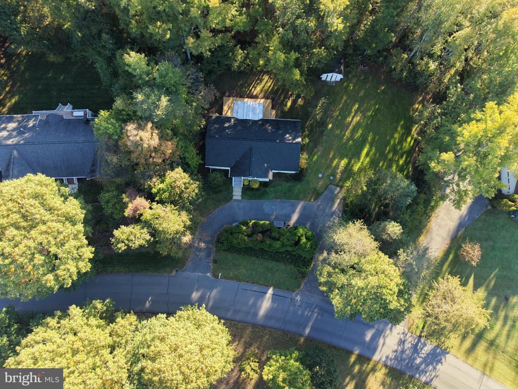10137 MADISON DRIVE