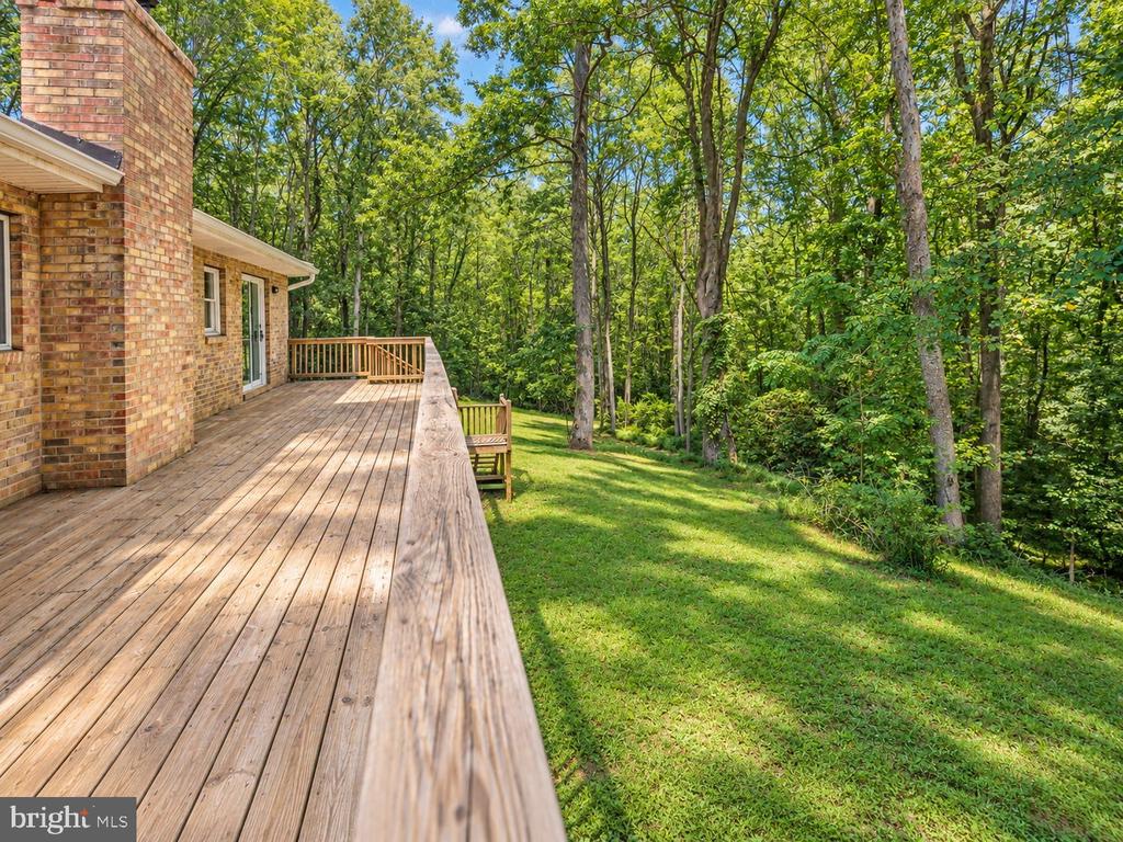6065 EAGLES NEST LANE