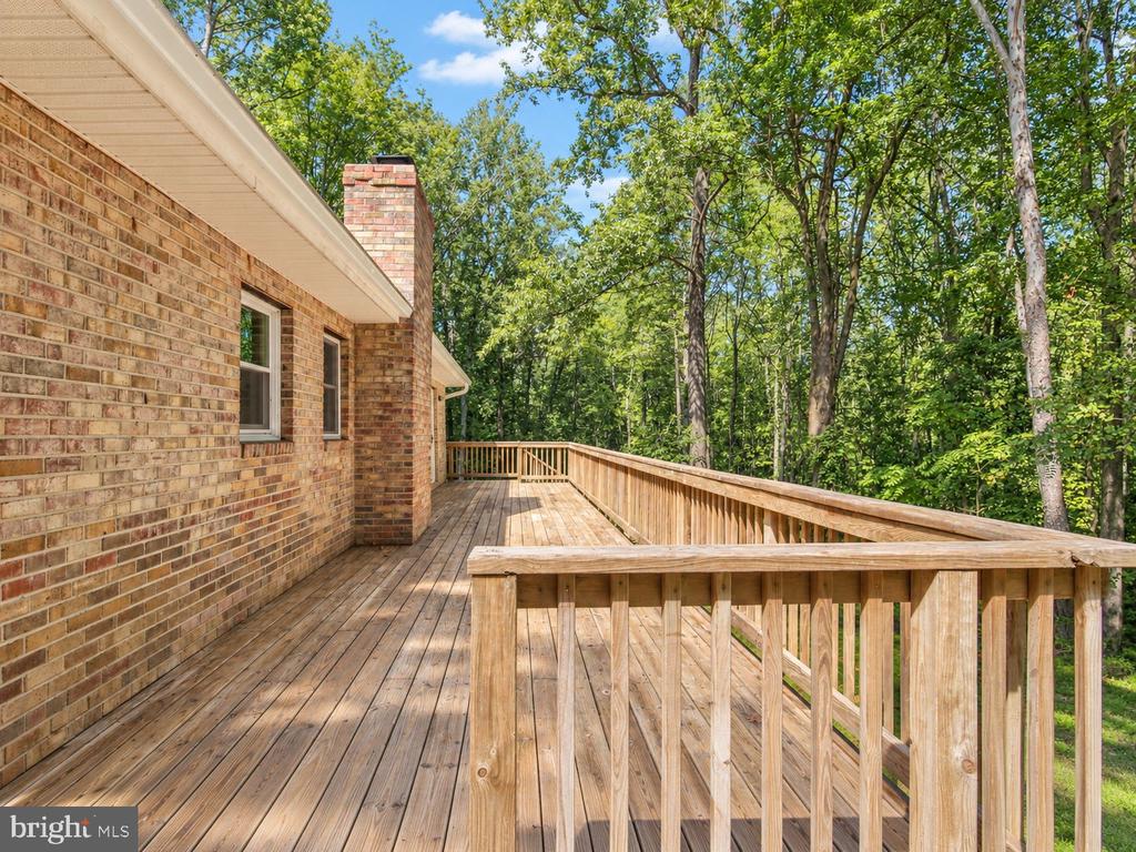 6065 EAGLES NEST LANE