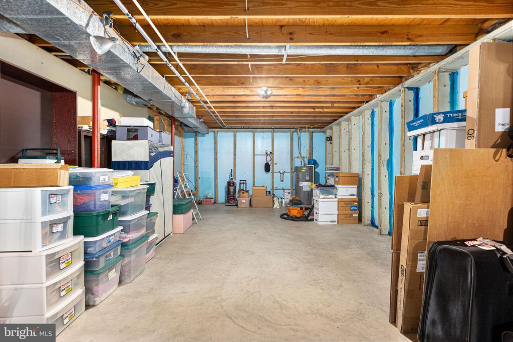 8112 HARRISON DRIVE