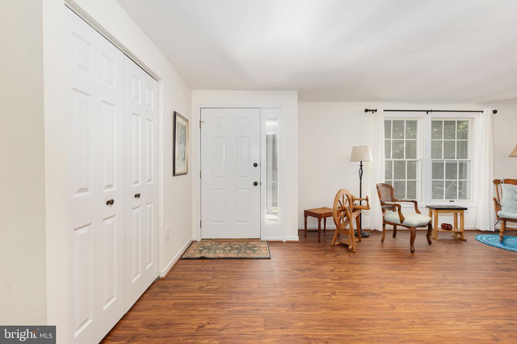 8112 HARRISON DRIVE
