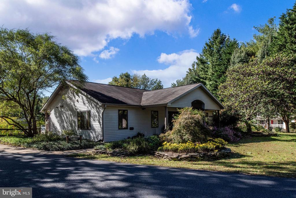 8112 HARRISON DRIVE