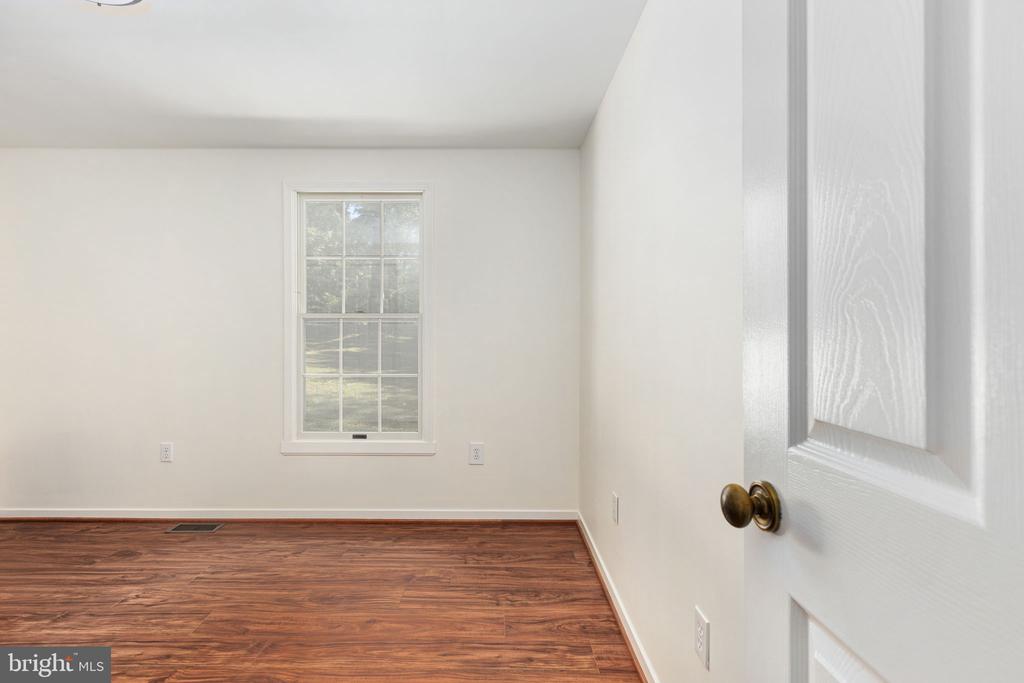 8112 HARRISON DRIVE