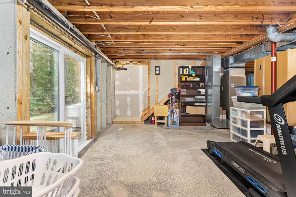 8112 HARRISON DRIVE