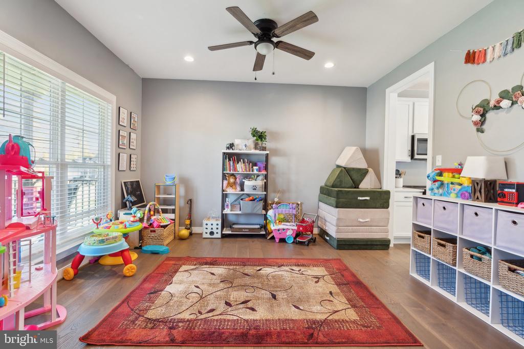 206 ELIZA LANE