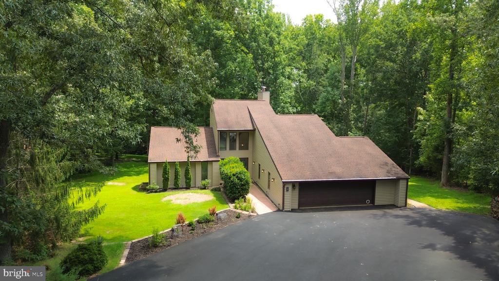 282 LAKEWAY ROAD