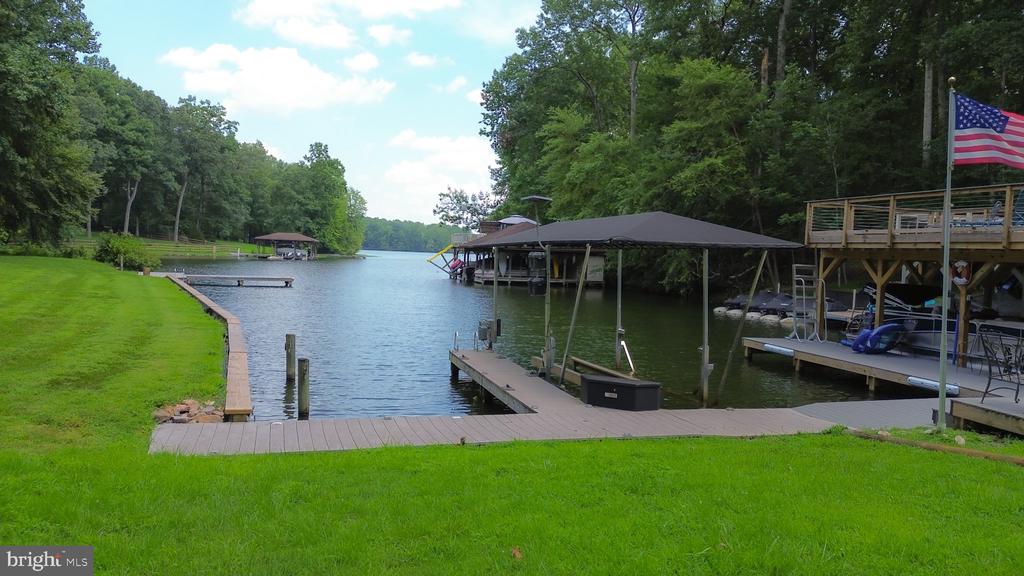 282 LAKEWAY ROAD