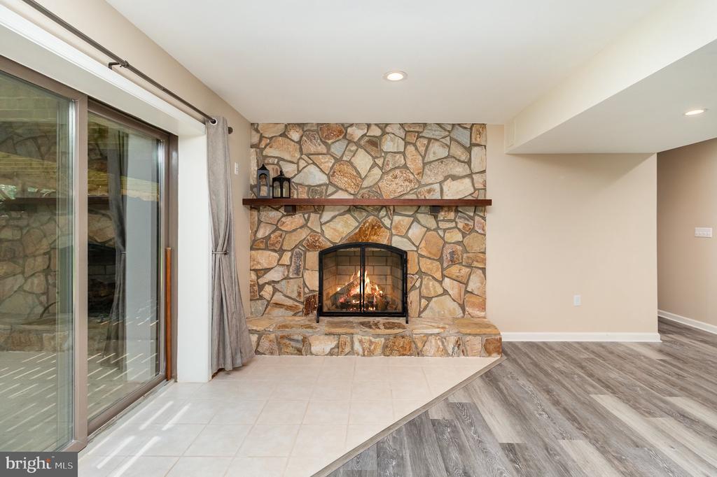 282 LAKEWAY ROAD