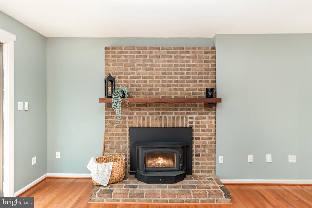 282 LAKEWAY ROAD
