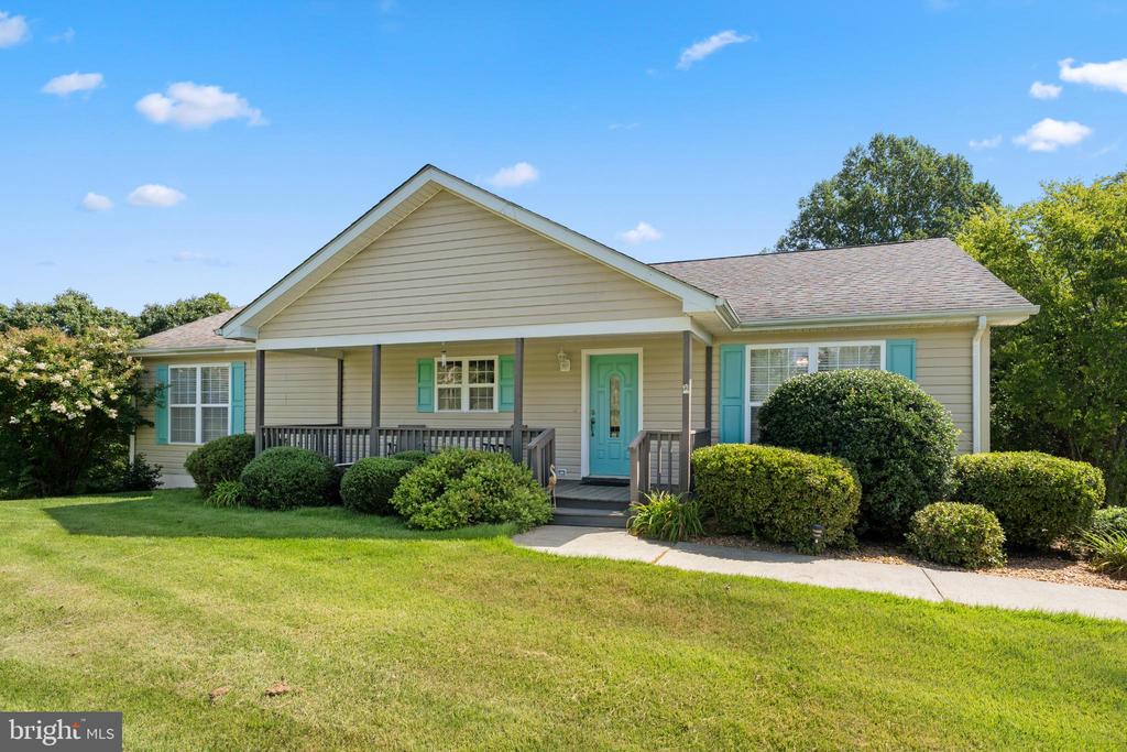 224 DERBY LANE