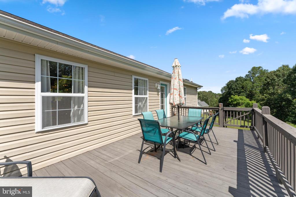 224 DERBY LANE