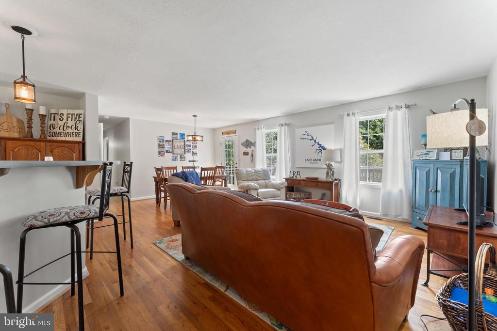224 DERBY LANE