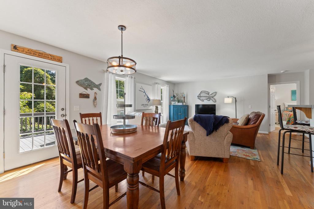 224 DERBY LANE
