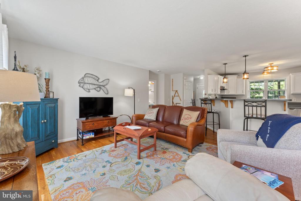 224 DERBY LANE