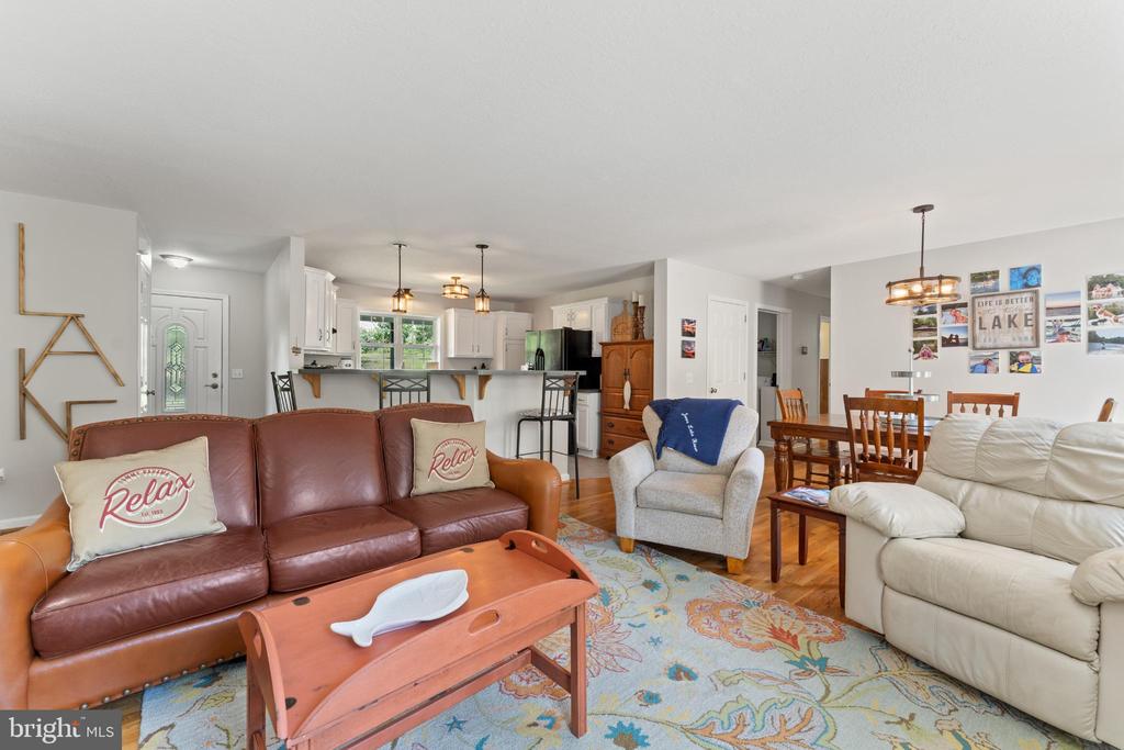 224 DERBY LANE