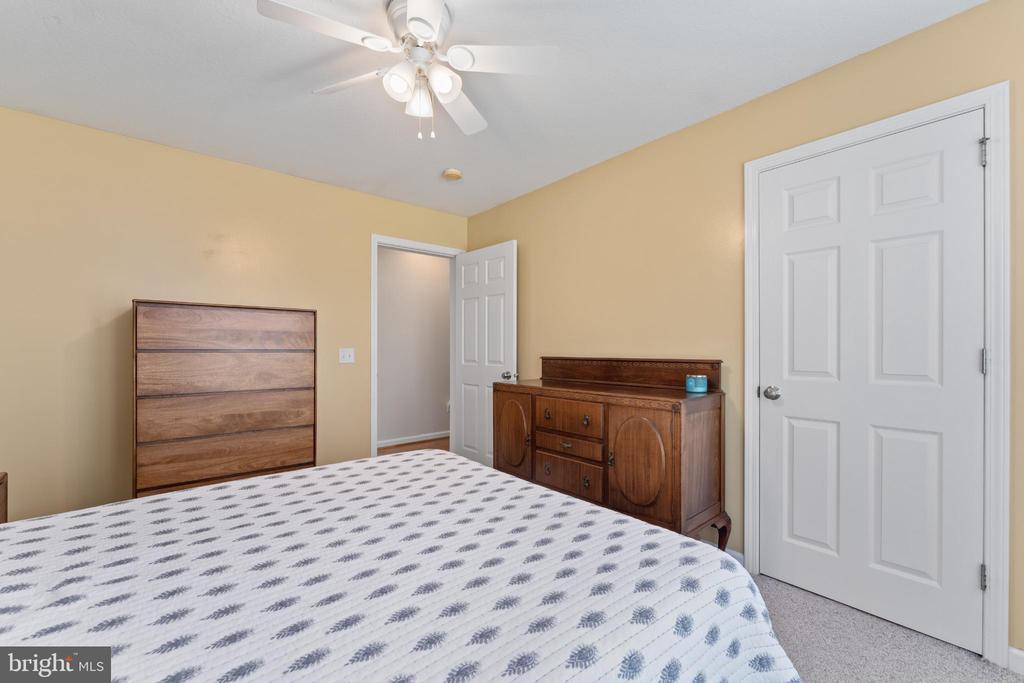 224 DERBY LANE