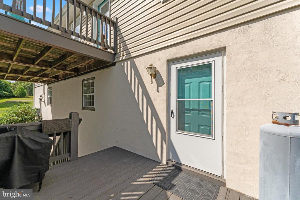 224 DERBY LANE