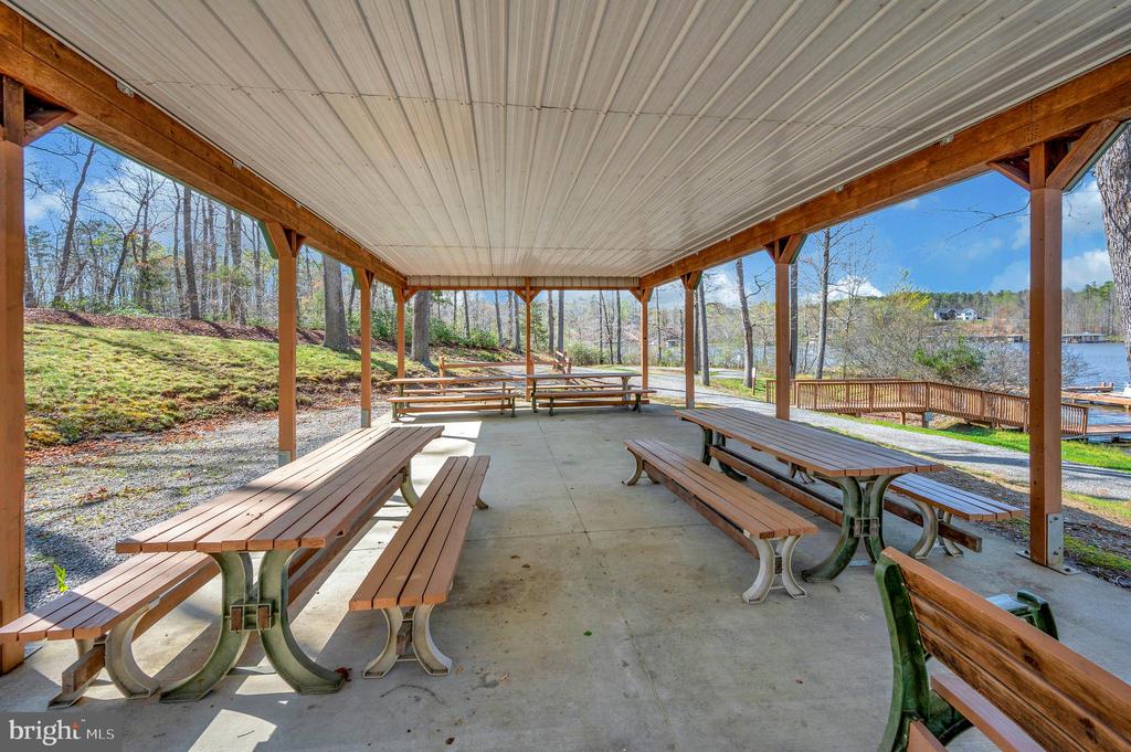 55 CEDAR CIRCLE